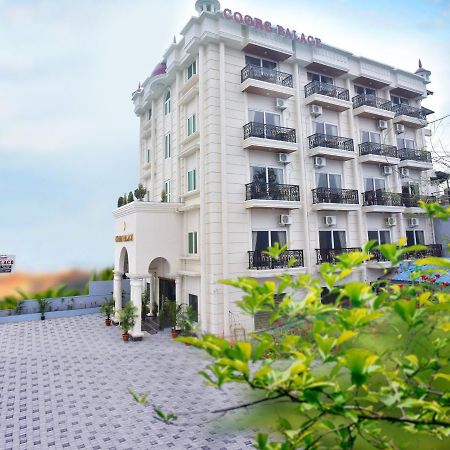 Hotel Coorg Palace Madikeri Kültér fotó
