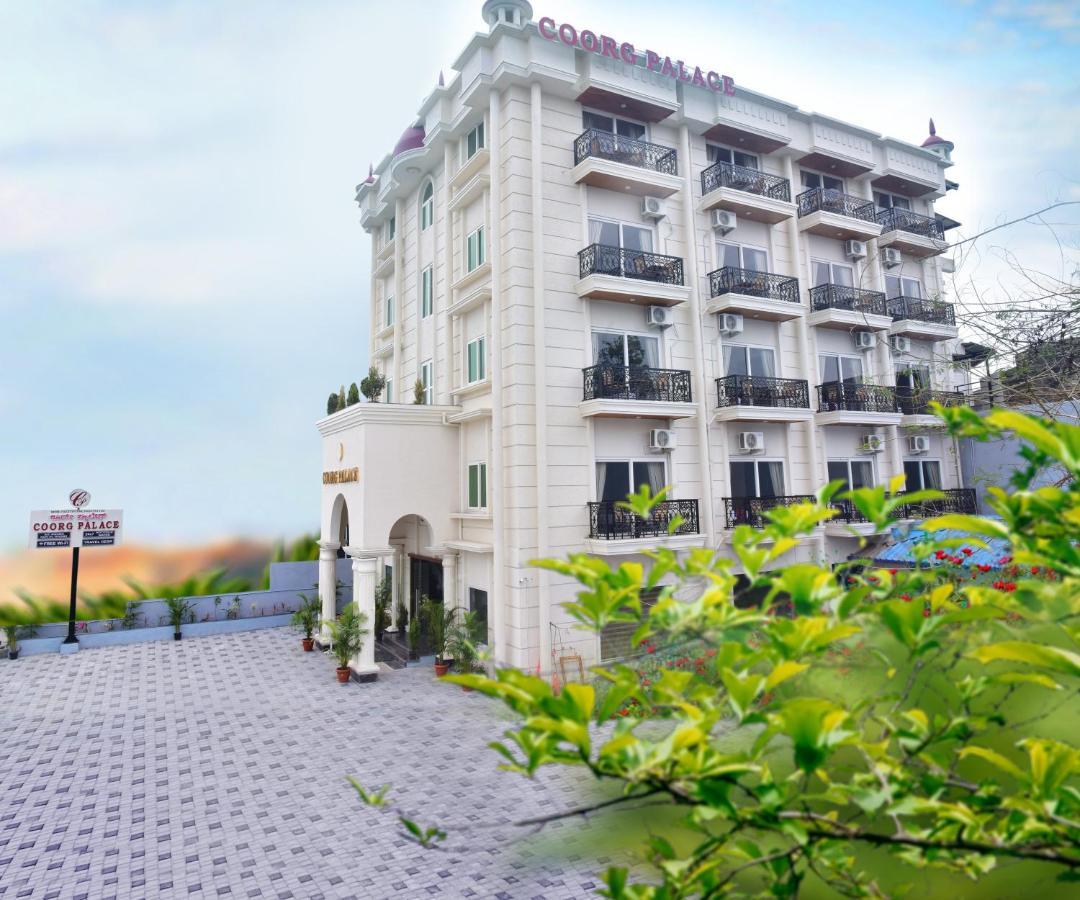 Hotel Coorg Palace Madikeri Kültér fotó