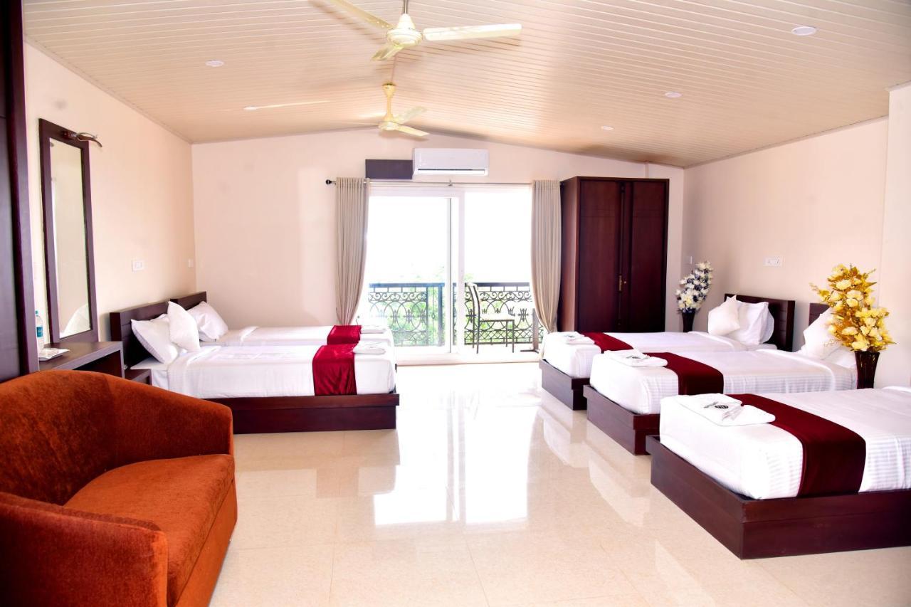 Hotel Coorg Palace Madikeri Kültér fotó