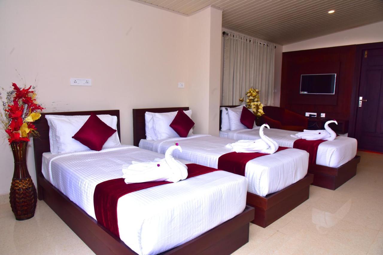 Hotel Coorg Palace Madikeri Kültér fotó