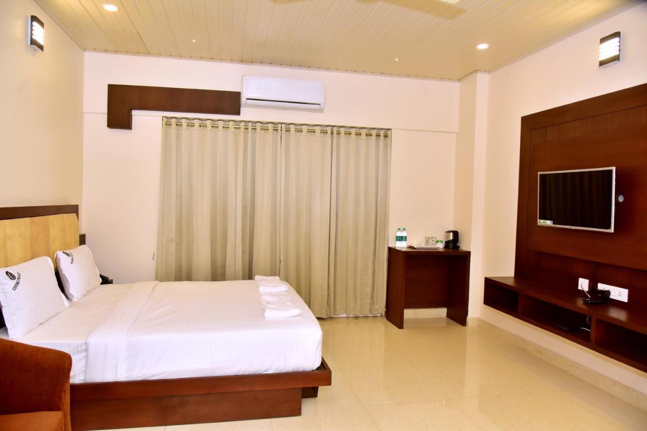 Hotel Coorg Palace Madikeri Kültér fotó